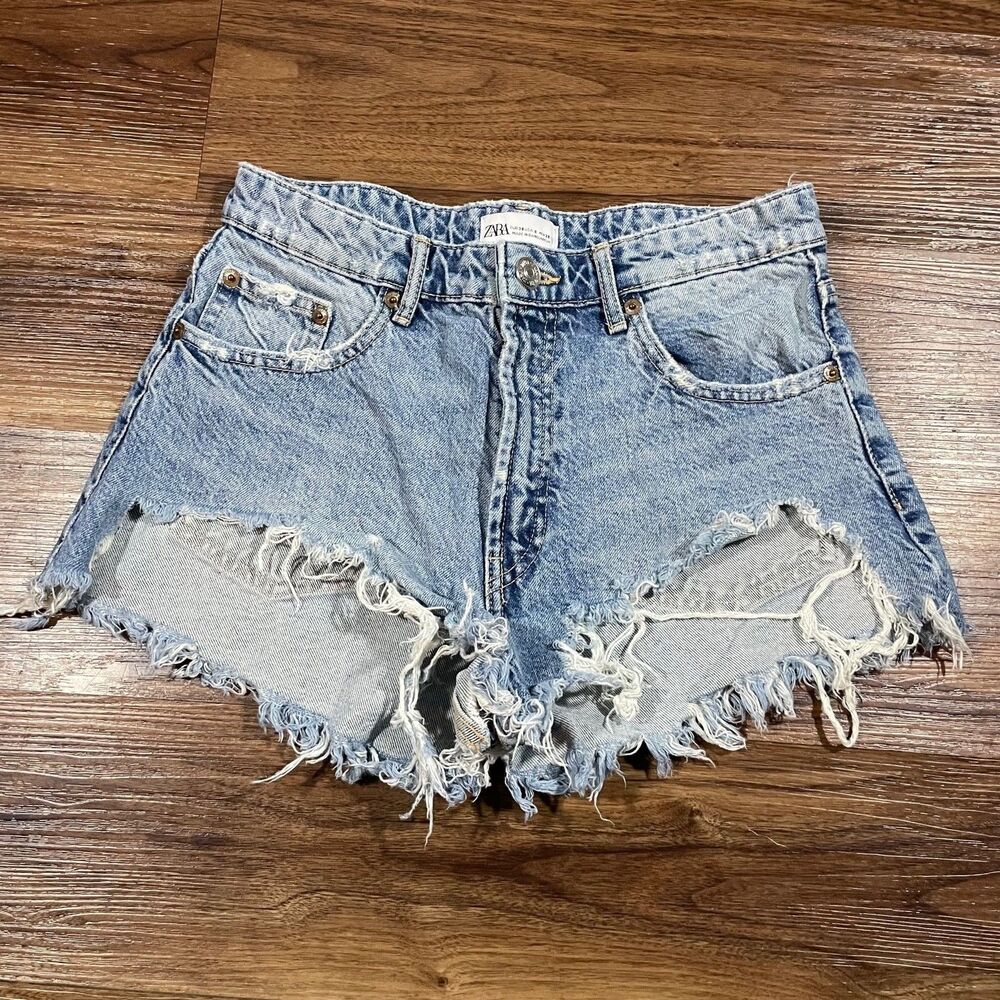 Zara Denim Jean Shorts Light Wash Blue Cutoff Distressed Women's Size 6